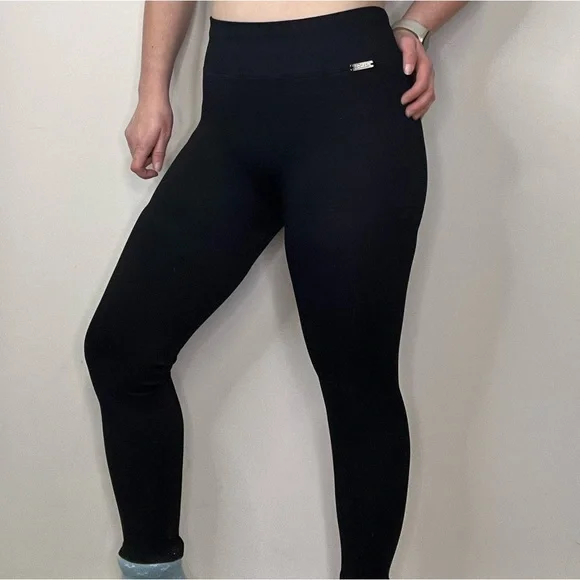 Bombshell Sportswear Ribbed Seamless Leggings Black Silver Logo Size XS NEW - Picture 2 of 15